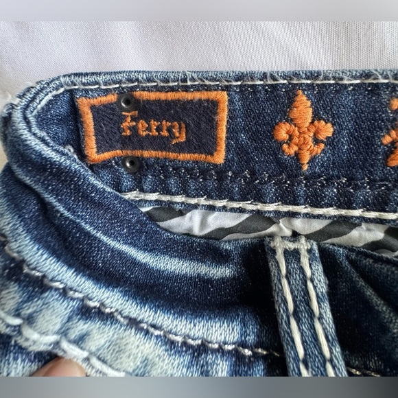 Rock revival jeans - Picture 10 of 15